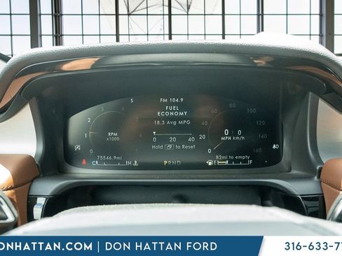 Used 2023 Lincoln Aviator Reserve w/ Equipment Group 201A AWD/4WD image 8