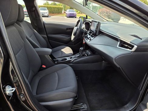 Used 2022 Toyota Corolla LE FWD image 11