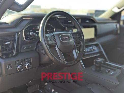 Used 2023 GMC Sierra 1500 AT4 w/ AT4 Premium Package AWD/4WD image 18