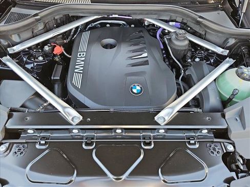 New 2026 BMW X5 xDrive40i w/ M Sport Package AWD/4WD image 17