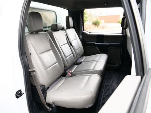 Used 2019 Ford F550 XL / DRW / Knapheide KUV / V8 image 34