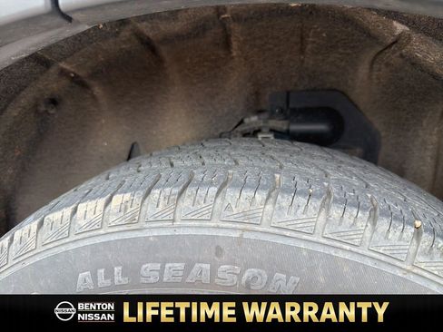 Certified 2023 Nissan Rogue SV image 9