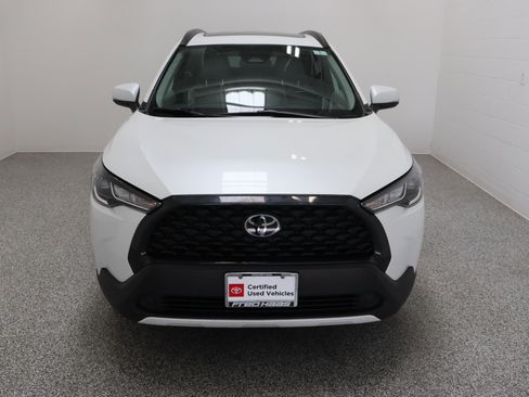 Certified 2023 Toyota Corolla Cross LE w/ Moonroof Package image 3