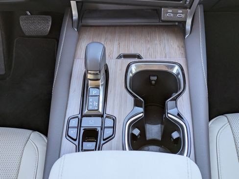 Used 2024 Lexus RX 350 Premium Plus w/ Convenience Package image 18