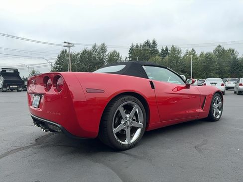 Used 2005 Chevrolet Corvette Convertible w/ Preferred Equipment Group RWD image 4