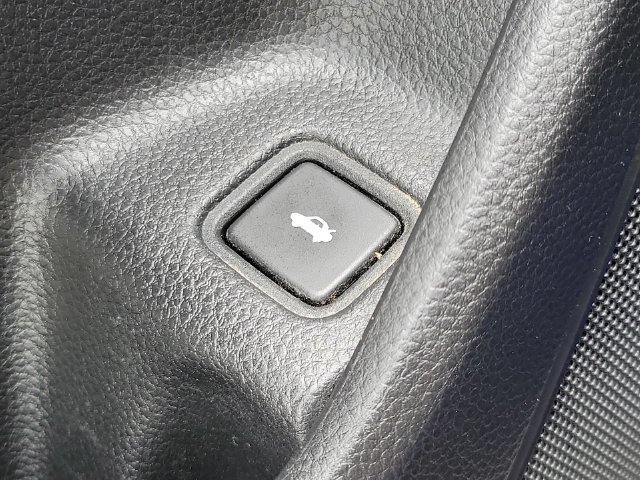 Used 2018 Honda Accord Sport image 37