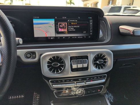 Used 2021 Mercedes-Benz G 63 AMG 4MATIC w/ G Manufaktur Interior Package image 20