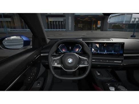 New 2025 BMW 530i image 13