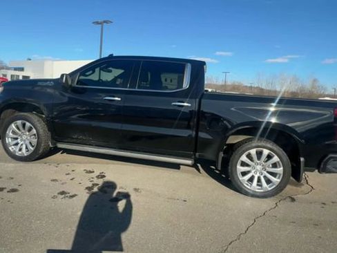 Used 2019 Chevrolet Silverado 1500 High Country image 3