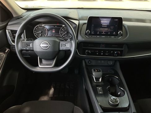Used 2025 Nissan Rogue S AWD/4WD image 11