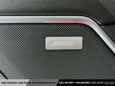 Used 2024 GMC Sierra 2500 SLT w/ SLT Premium Package image 19