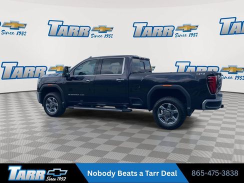 Used 2025 GMC Sierra 2500 SLT w/ SLT Premium Package AWD/4WD image 6