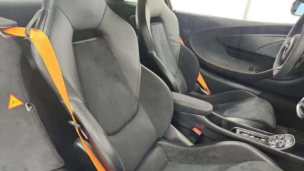 Used 2019 McLaren 600LT RWD image 79