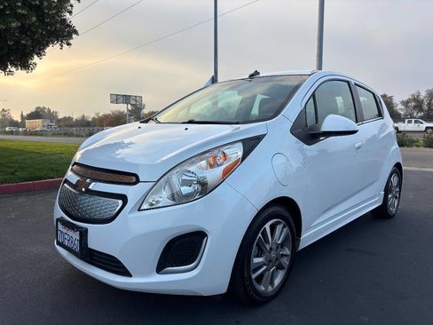 Used 2014 Chevrolet Spark LT image 3