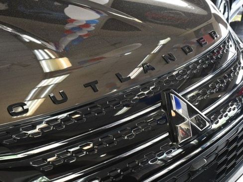 Used 2022 Mitsubishi Outlander SEL AWD/4WD image 7