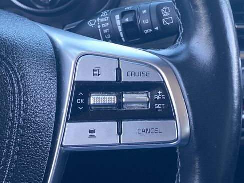 Certified 2022 Kia Telluride EX w/ EX Premium Package AWD/4WD image 23
