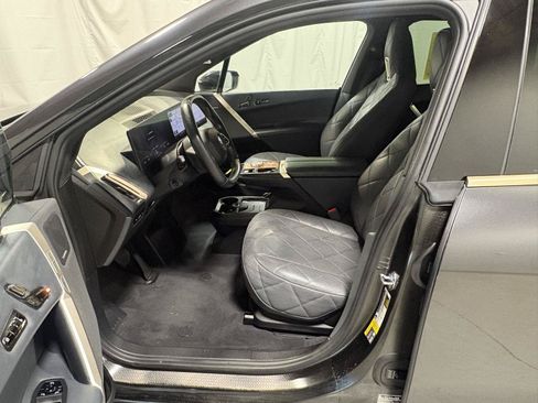 Used 2023 BMW iX xDrive50 w/ Premium Package AWD/4WD image 2