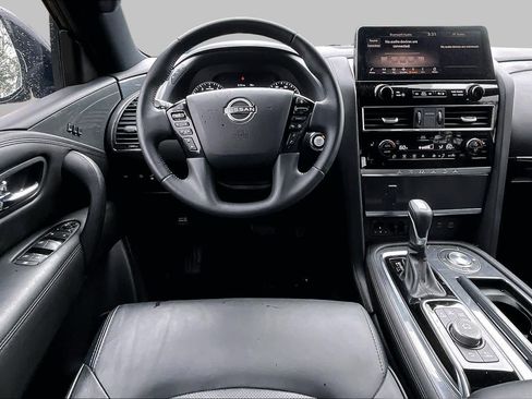Certified 2023 Nissan Armada SL w/ Midnight Edition Package RWD image 6