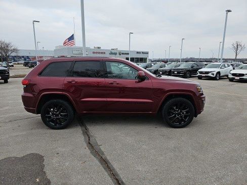 Used 2018 Jeep Grand Cherokee Altitude image 7