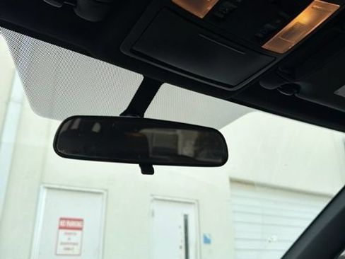 Used 2016 Toyota RAV4 SE FWD image 19