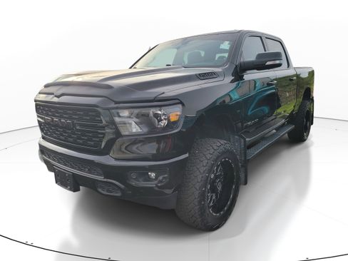 Used 2022 RAM 1500 Big Horn AWD/4WD image 3