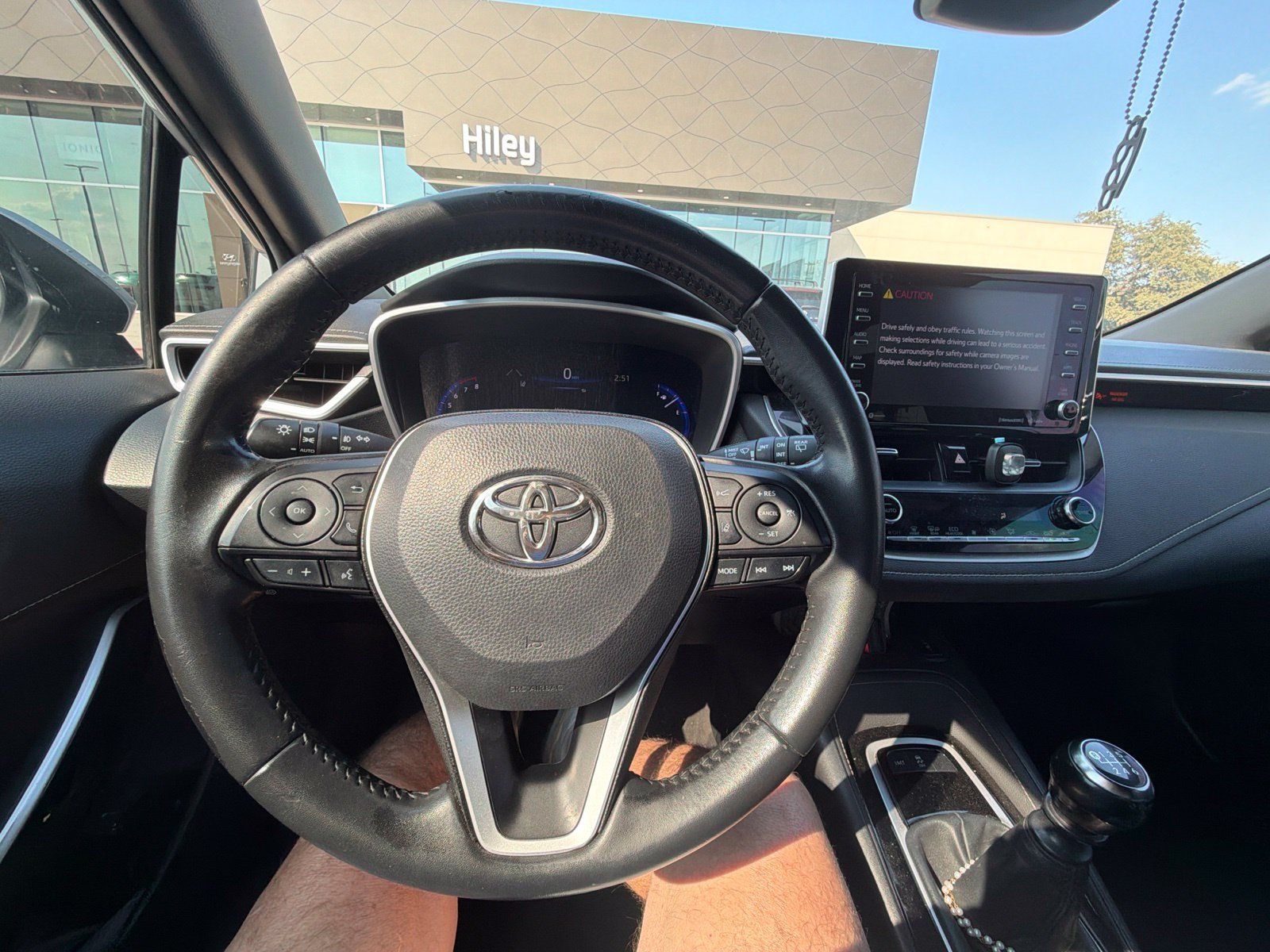 Used 2022 Toyota Corolla XSE FWD image 13