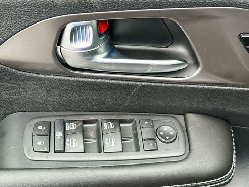 New 2026 Chrysler Pacifica Select image 18