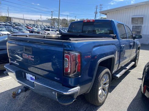 Used 2018 GMC Sierra 1500 SLT image 3