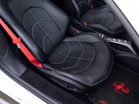 Used 2018 Ferrari 488 GTB RWD image 61