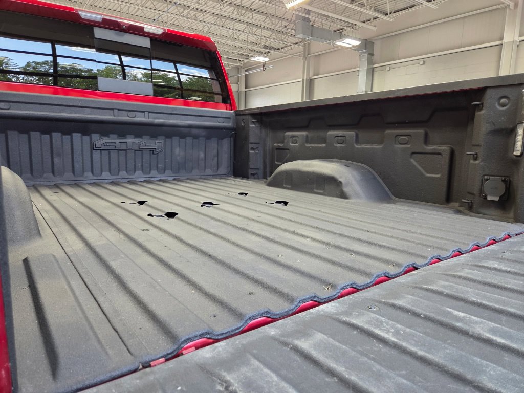 Used 2023 GMC Sierra 2500 AT4 w/ AT4 Preferred Package AWD/4WD image 13