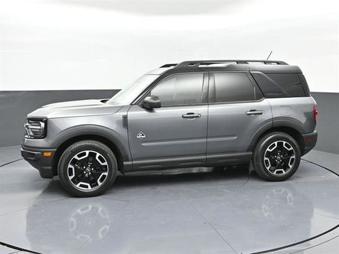 Used 2022 Ford Bronco Sport Outer Banks w/ Tech Package AWD/4WD image 28