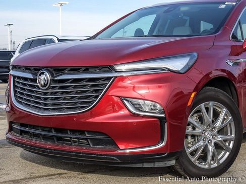 Used 2023 Buick Enclave Essence w/ Experience Buick Package image 3