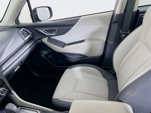 Used 2022 Subaru Forester Premium image 22