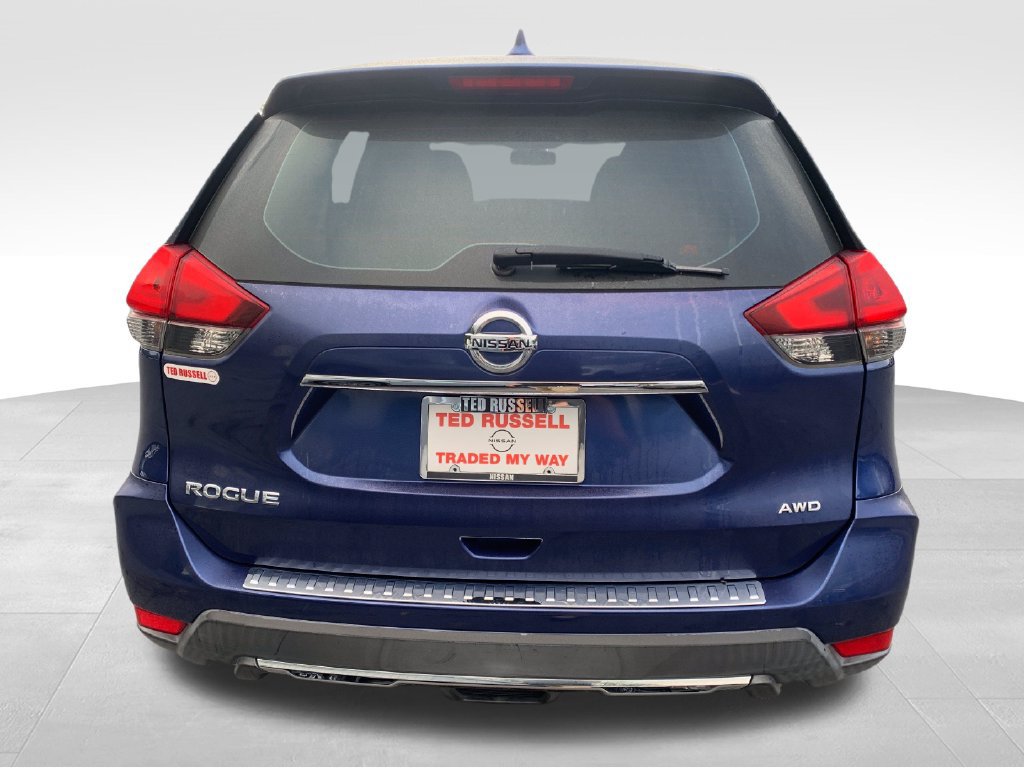 Used 2018 Nissan Rogue S AWD/4WD image 4