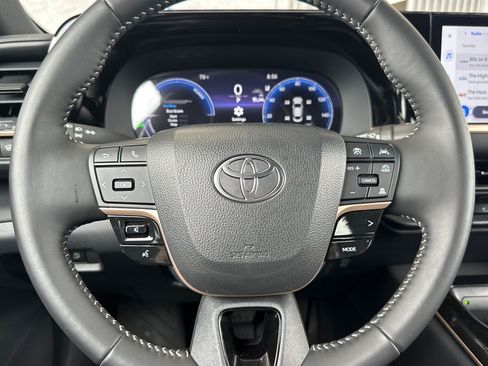 Certified 2026 Toyota Crown AWD/4WD image 21