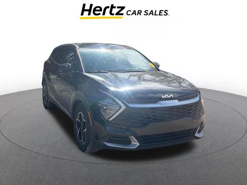 Used 2025 Kia Sportage LX image 1