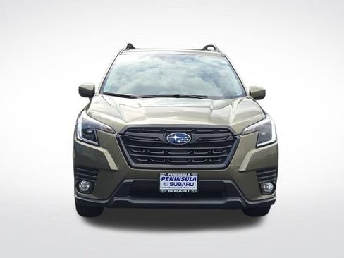 Used 2023 Subaru Forester Premium AWD/4WD image 4