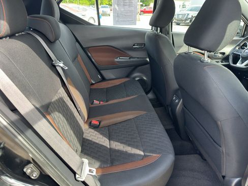 Used 2021 Nissan Kicks SR w/ Interior Electronics Package FWD image 12