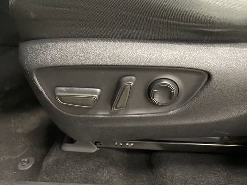 Used 2021 Toyota RAV4 XLE image 15