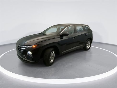 Used 2024 Hyundai Tucson SE image 8