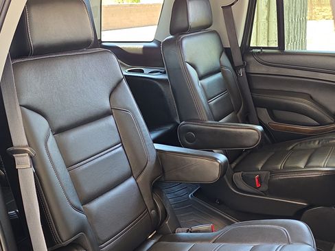 Used 2018 GMC Yukon Denali w/ Open Road Package AWD/4WD image 31