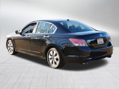 Used 2010 Honda Accord EX-L image 5