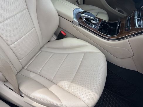Used 2016 Mercedes-Benz GLC 300 4MATIC image 31