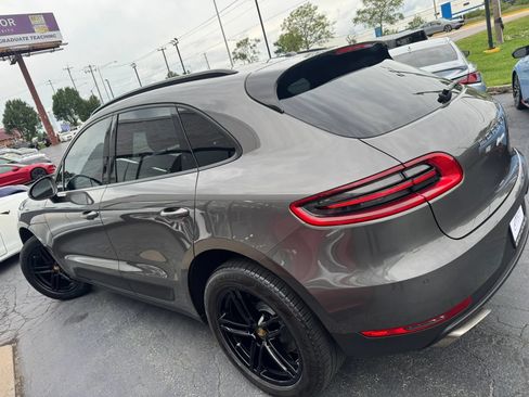 Used 2018 Porsche Macan AWD/4WD image 4