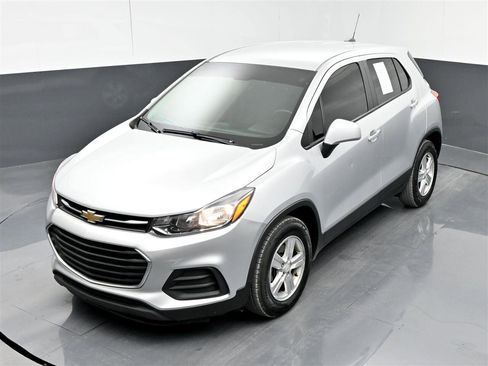 Used 2020 Chevrolet Trax LS w/ Tint and Cruise Package image 21