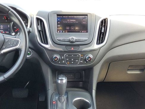 Used 2020 Chevrolet Equinox LT FWD image 24