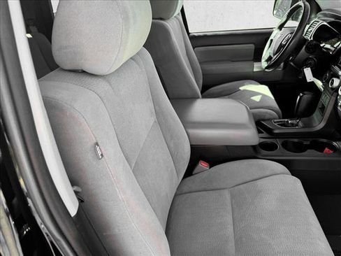 Used 2019 Toyota Sequoia SR5 AWD/4WD image 20