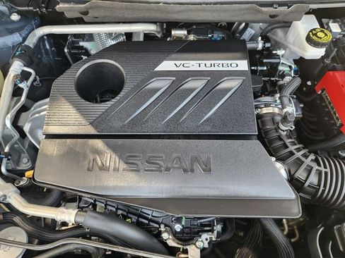 Used 2024 Nissan Rogue SV w/ SV Premium Package FWD image 29