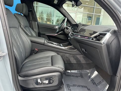 Used 2025 BMW X7 xDrive40i w/ Executive Package image 10