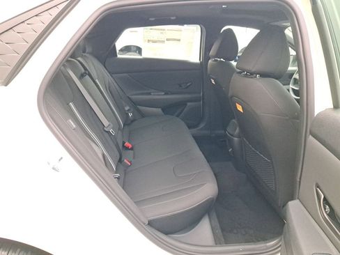 New 2026 Hyundai Elantra SEL Sport Premium FWD image 15